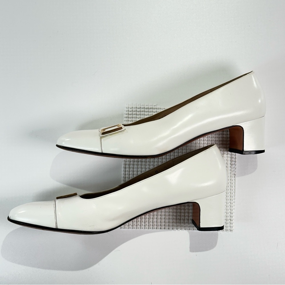 Salvatore Ferragamo White Pumps Classic Square Toe 9 AAA - Picture 3 of 11